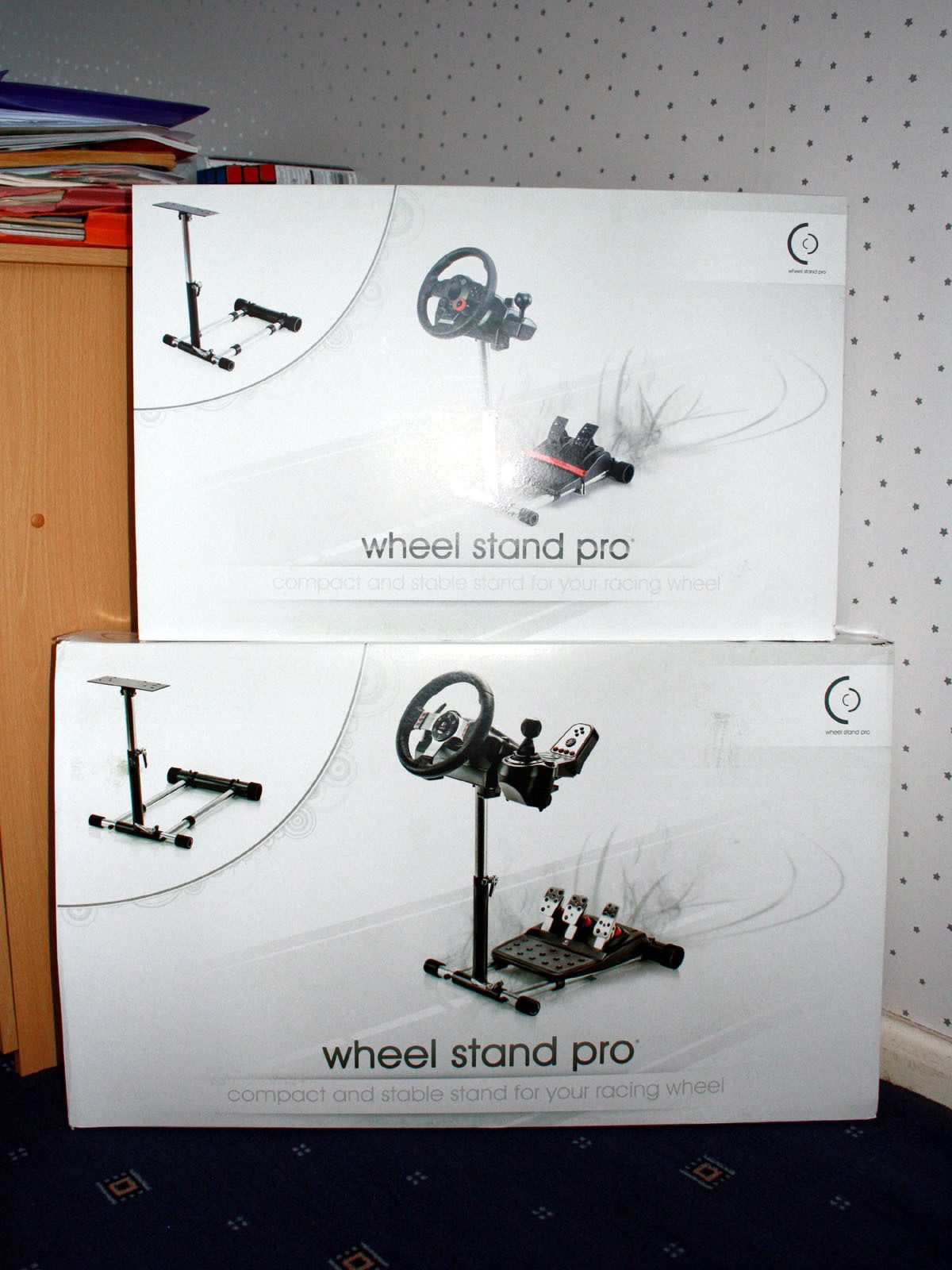 Wheel Stand Pro DELUXE V2, support pour joystick Thrustmaster