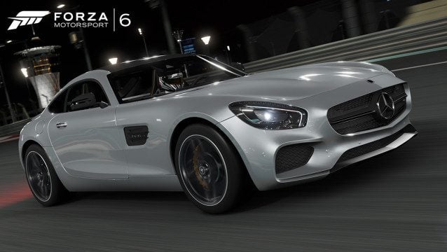 2015-Mercedes-AMG-GT-S