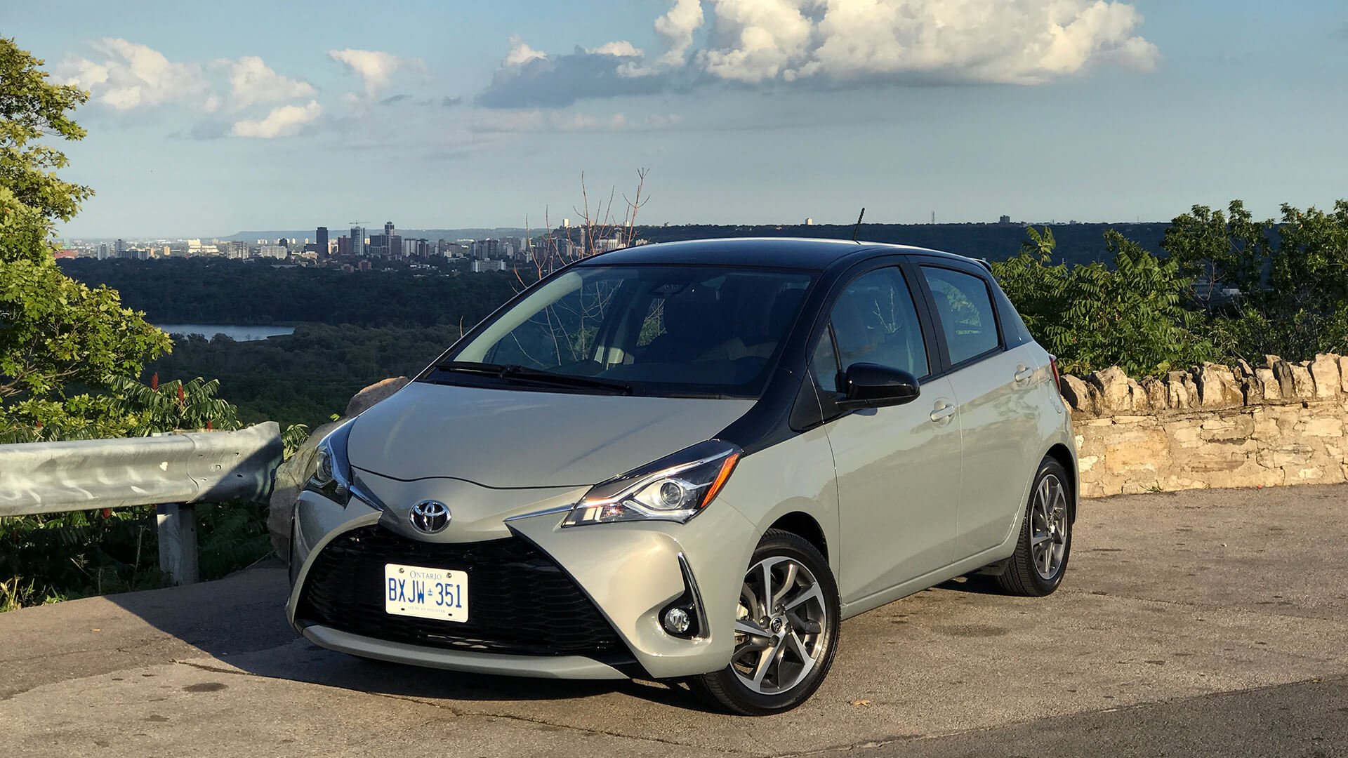 Toyota Yaris (2011-2019) Hatchback 5 - Edelstahl Einstiegleisten