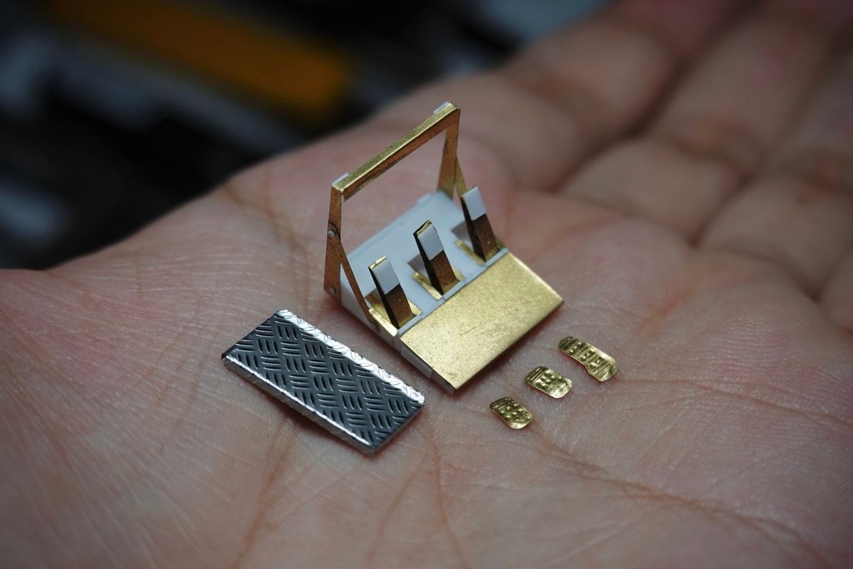 Meet The Smallest Sim Racing Rig in the World