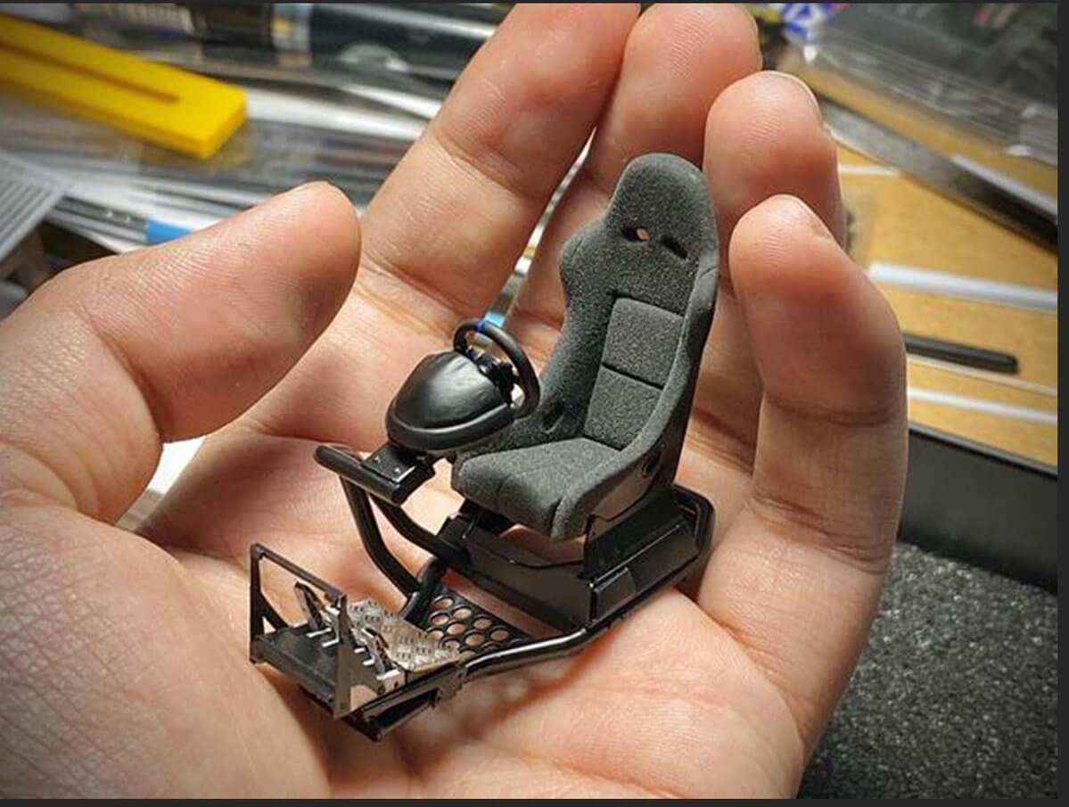 Meet The Smallest Sim Racing Rig in the World