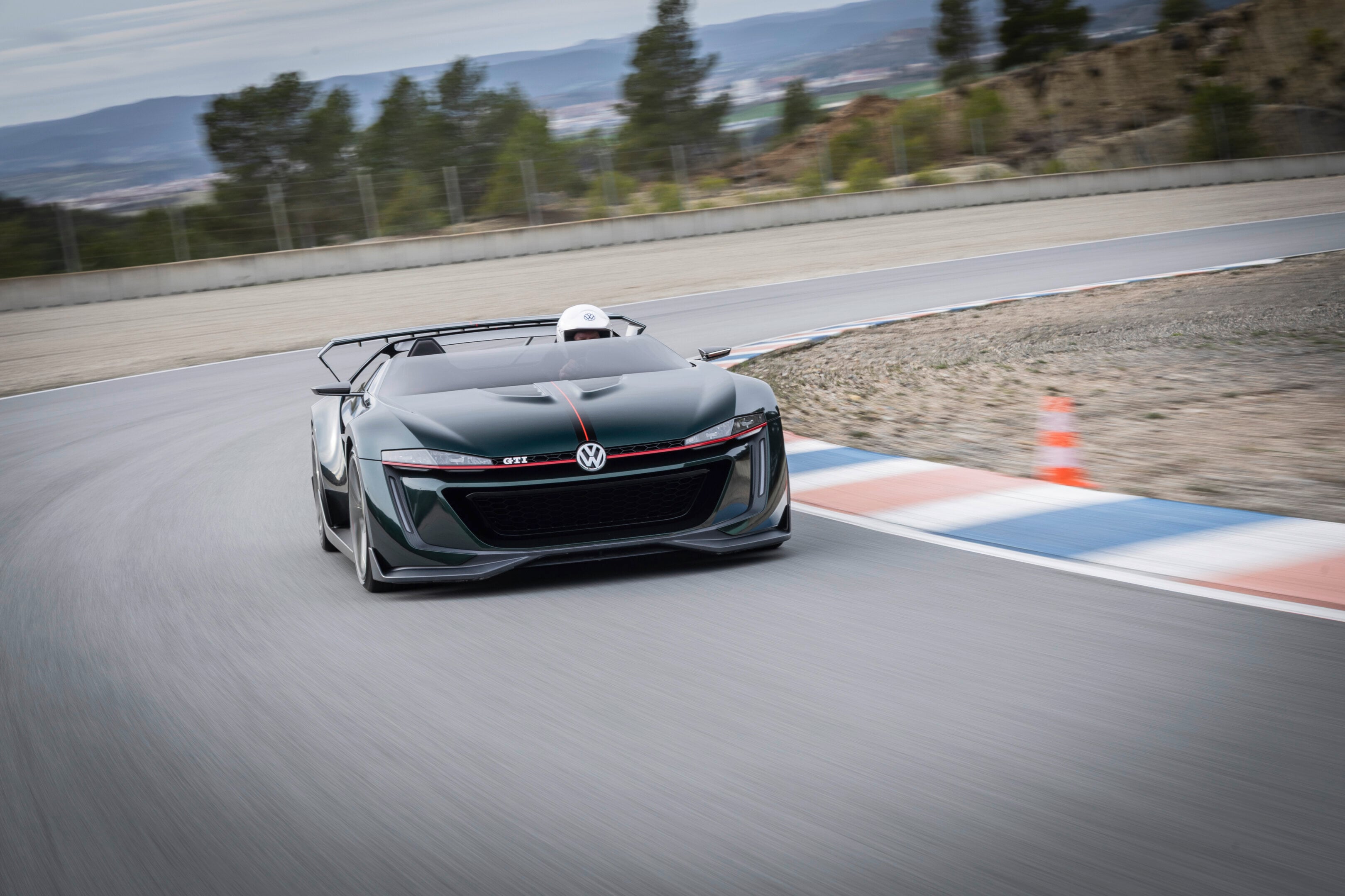 Volkswagen Gives Its Vision Gran Turismo Car a Fresh Look as the