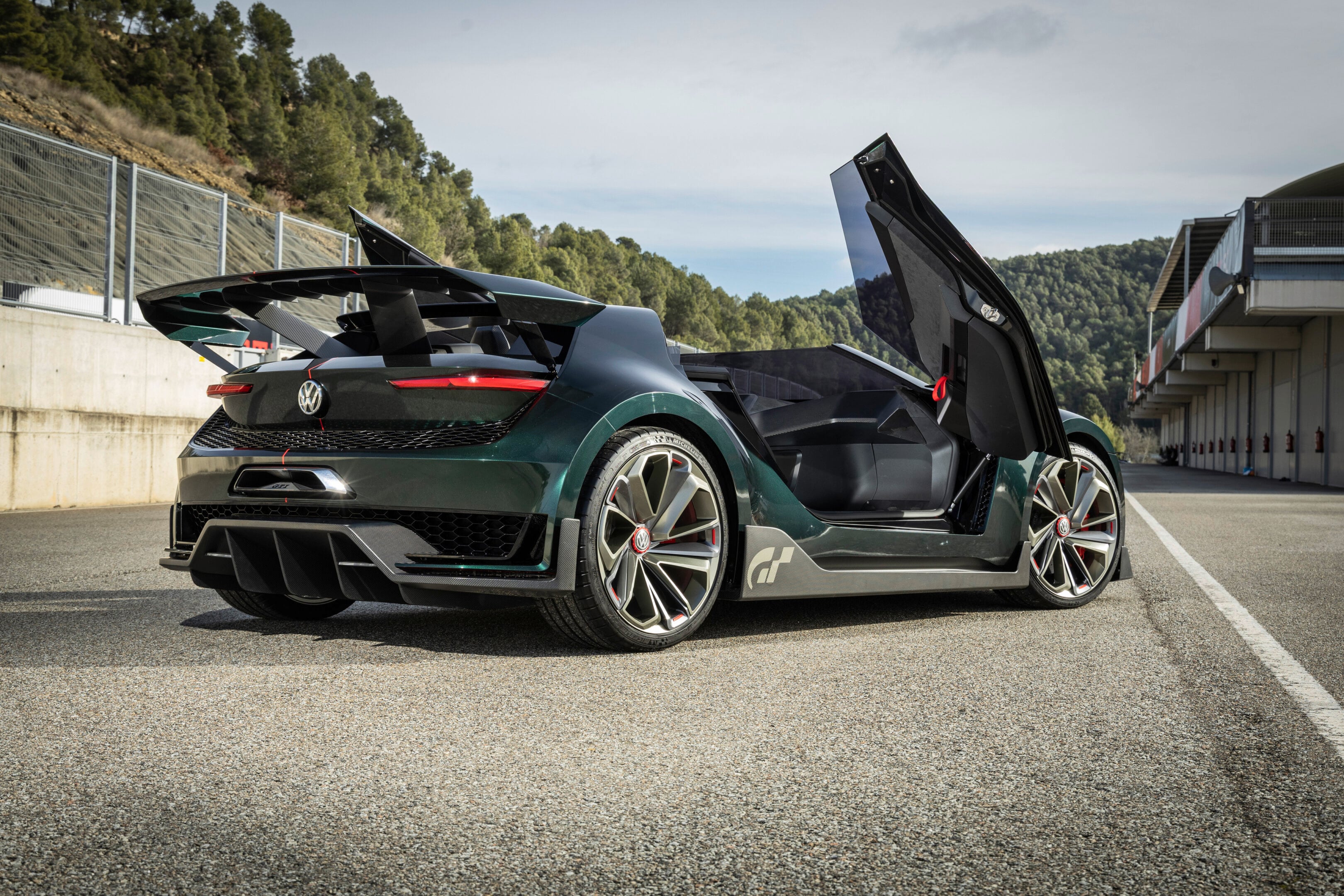 Volkswagen Gives Its Vision Gran Turismo Car a Fresh Look as the
